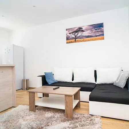 Apartment Modern Flat In Kosice